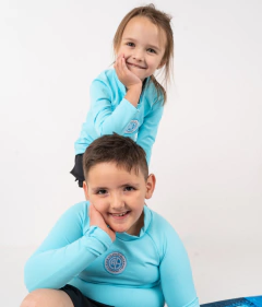REMERA REPUBLICA - FILTRO UV KIDS -